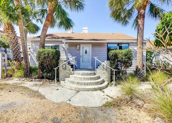 Ferienhaus Indian Rocks Cottage, Walk To Beach! Clearwater Beach