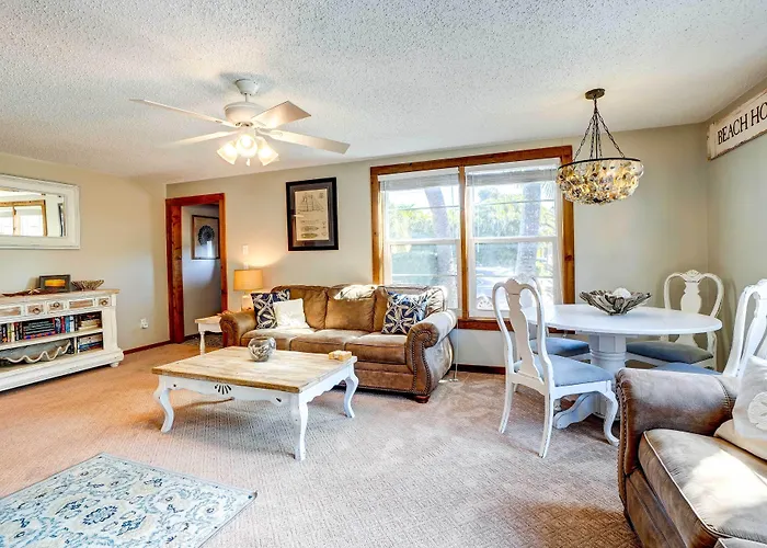 Indian Rocks Cottage, Walk To Beach! Clearwater Beach